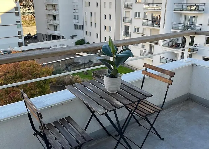 Joli Cozy, Balcon, Cite Des Congres, Gare Sud شقة نانت