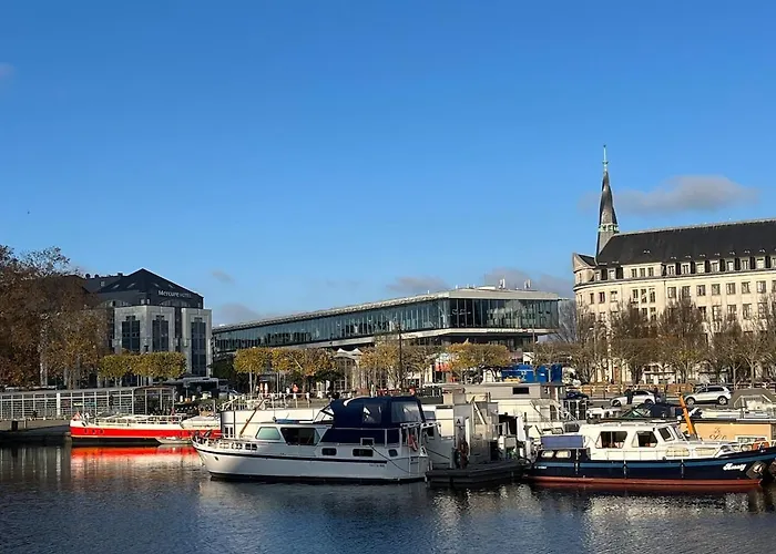 Joli Cozy, Balcon, Cite Des Congres, Gare Sud