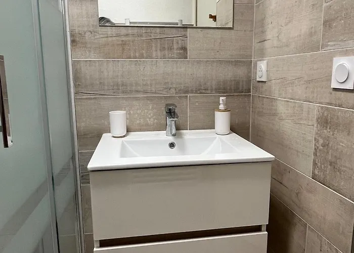 Joli Cozy, Balcon, Cite Des Congres, Gare Sud شقة نانت