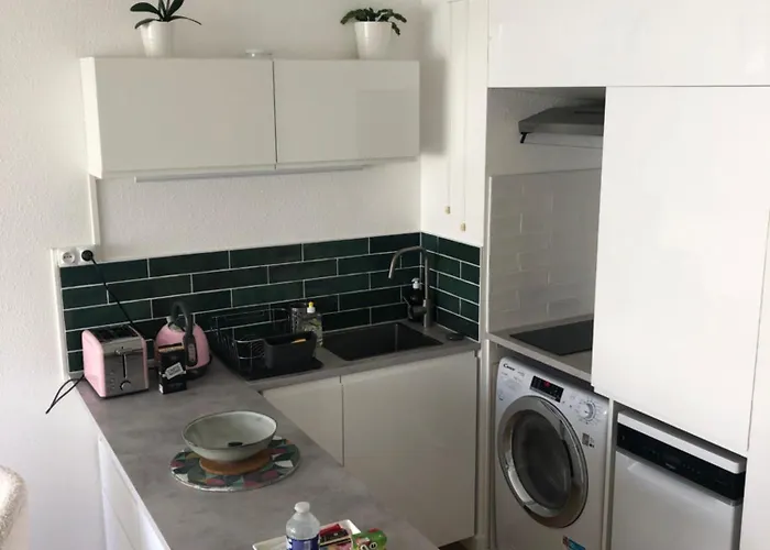 Διαμέρισμα Joli Cozy, Balcon, Cite Des Congres, Gare Sud