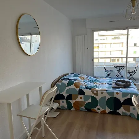 Apartment Joli Cozy, Balcon, Cite Des Congres, Gare Sud Nantes