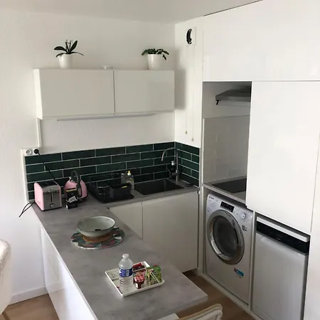Apartment Joli Cozy, Balcon, Cite Des Congres, Gare Sud